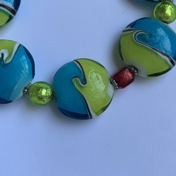 Murano Beaded Glass Bracelet with Square Toggle - Picture 3 of 3